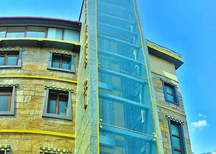 Khangri Hotel